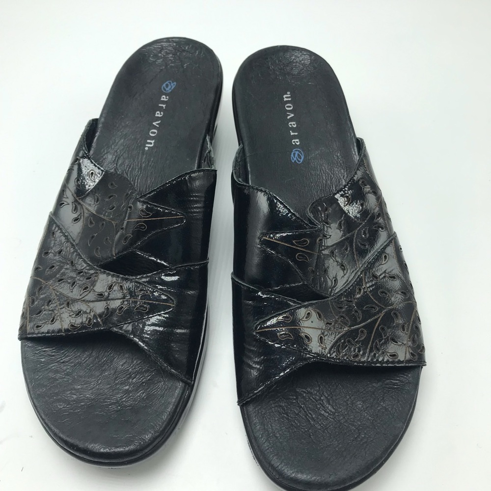Aravon Comfort Sandals Heels Women’s Size 7AA